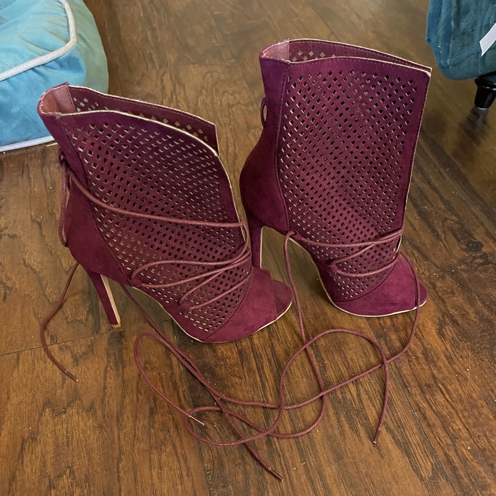 Burgundy cross tie open toed ankle boots- never worn